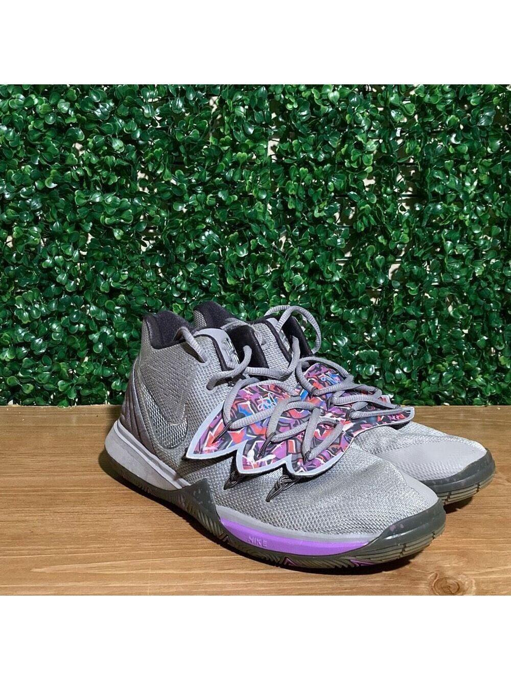 Nike Kyrie 5 BG Graffiti - Picture 2 of 5
